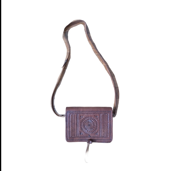 Vintage style hand-tooled genuine leather … - Picture 2 of 7